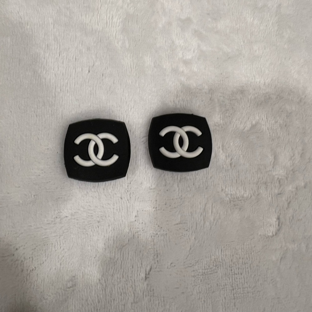 🖤 Charms for crocs - Picture 2 of 3